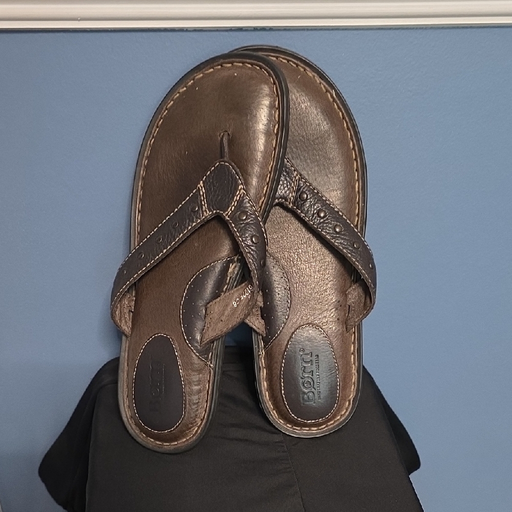 Born Womens Leather Slip On Sandals